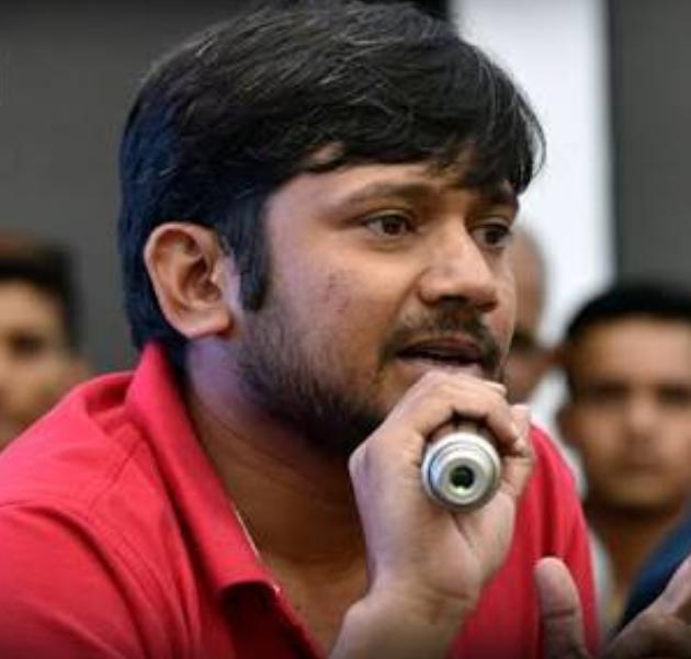 हिंदू सेना के कार्यकर्ता ने स्याही फेंकी