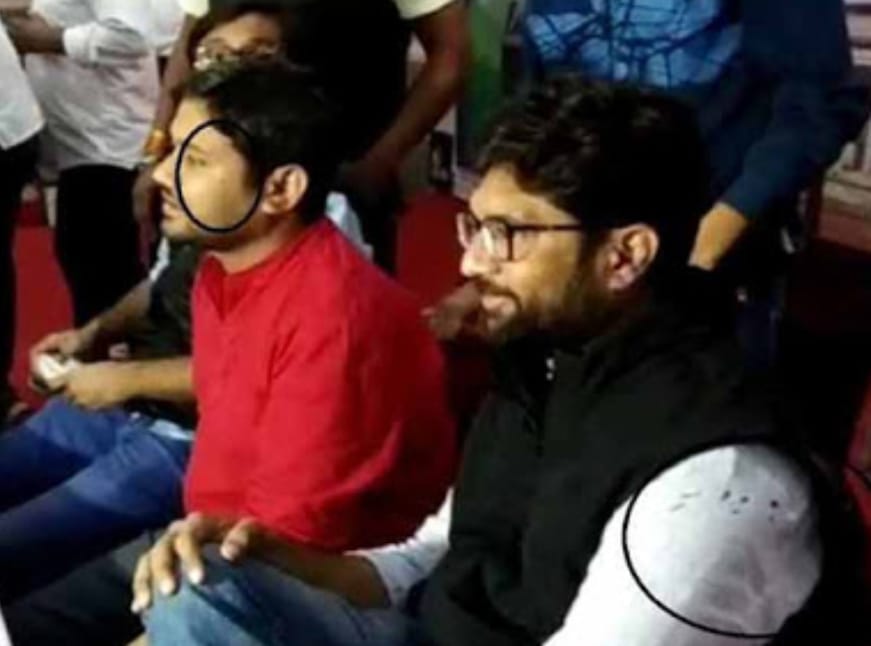 हिंदू सेना के कार्यकर्ता ने स्याही फेंकी