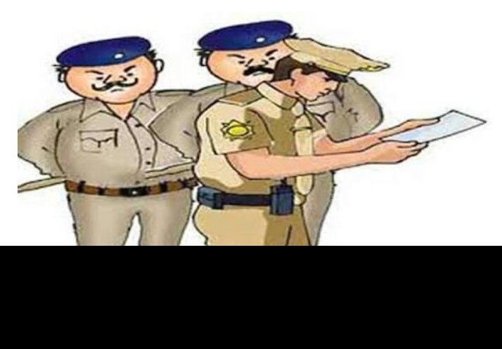 उत्तरप्रदेश की मित्र पुलिस ने छात्रा को छत से नीचे फेंक दिया