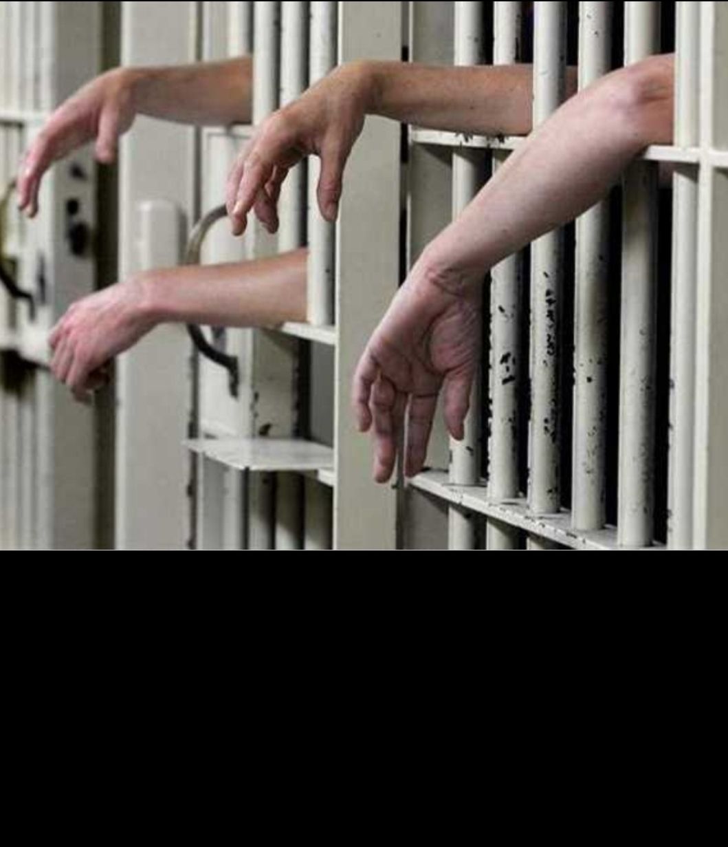 सरकार का तोफाह तबादले रद्द, रिहा होंगे 463 कैदी,  प्रदर्शन..